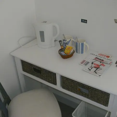 מלון La Jumeliere Laval Nord *