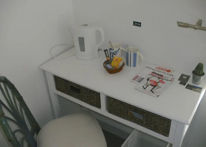 Hotel La Jumeliere Laval Nord *